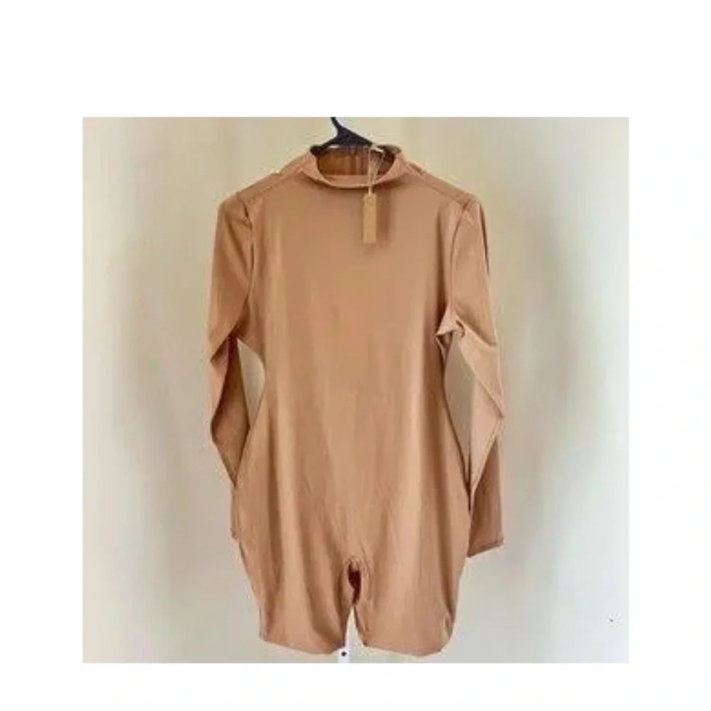 Skims all in one mid thigh zip up back onesie - Picture 1 of 2